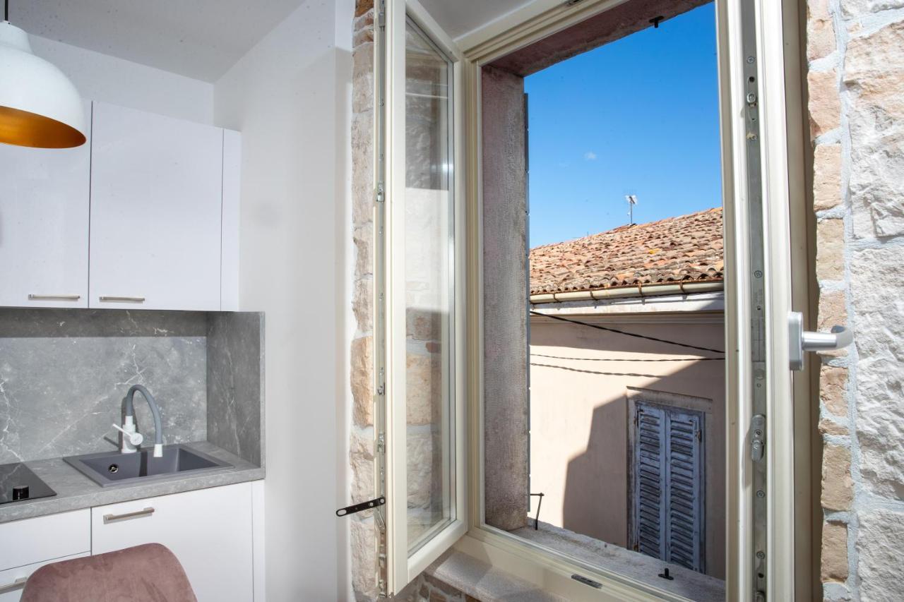 Apartments And Rooms Luan Rovinj Bagian luar foto