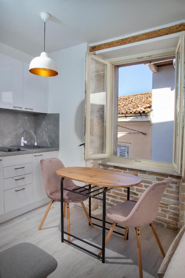 Apartments And Rooms Luan Rovinj Bagian luar foto