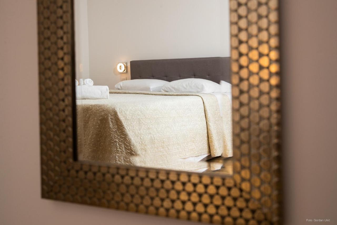 Apartments And Rooms Luan Rovinj Bagian luar foto