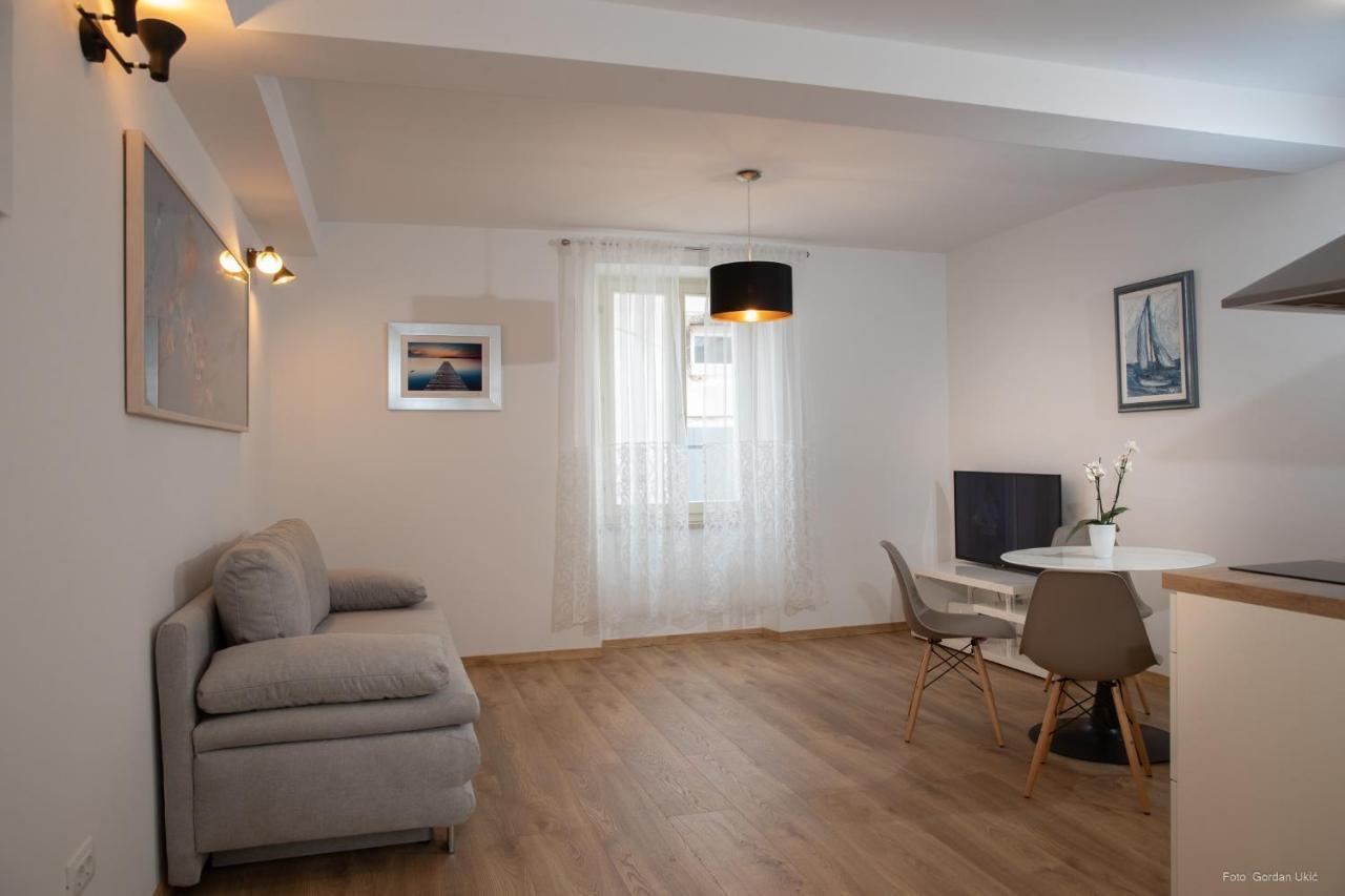 Apartments And Rooms Luan Rovinj Bagian luar foto