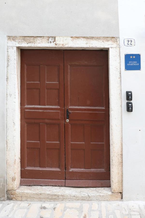 Apartments And Rooms Luan Rovinj Bagian luar foto