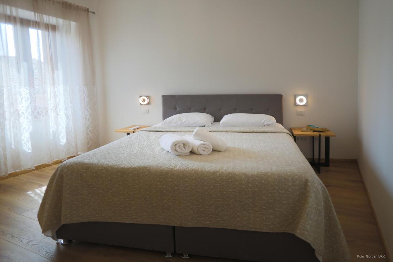 Apartments And Rooms Luan Rovinj Bagian luar foto