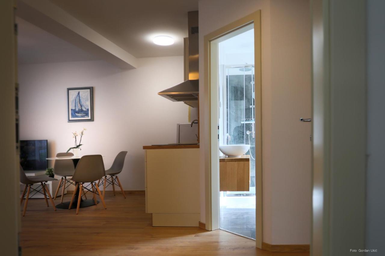 Apartments And Rooms Luan Rovinj Bagian luar foto