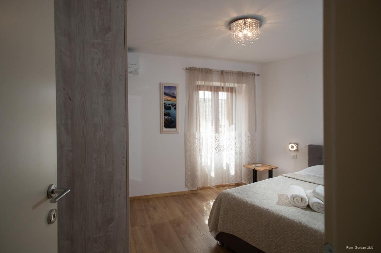 Apartments And Rooms Luan Rovinj Bagian luar foto